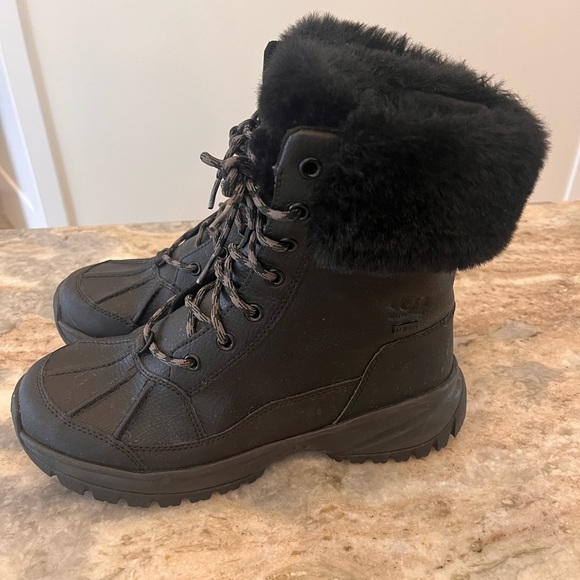 UGG Leather Boots - Picture 2 of 4